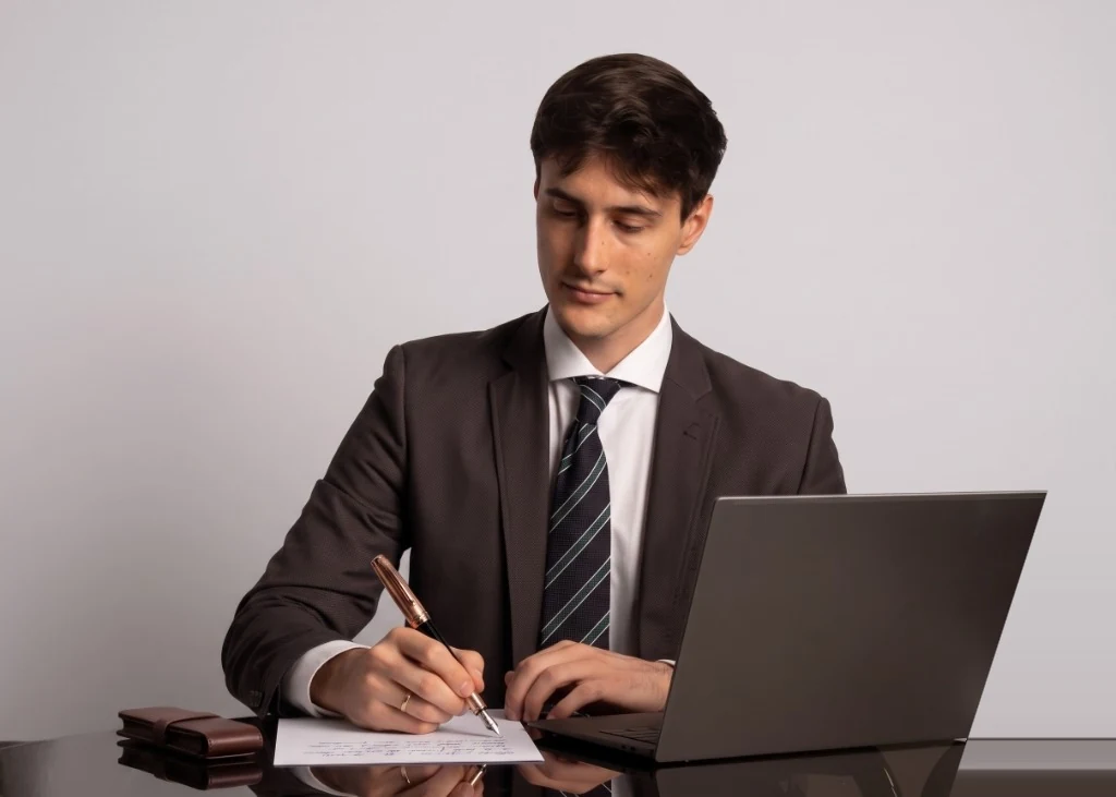 Abogados de herencias y sucesiones en Zaragoza - Esteban Burgués